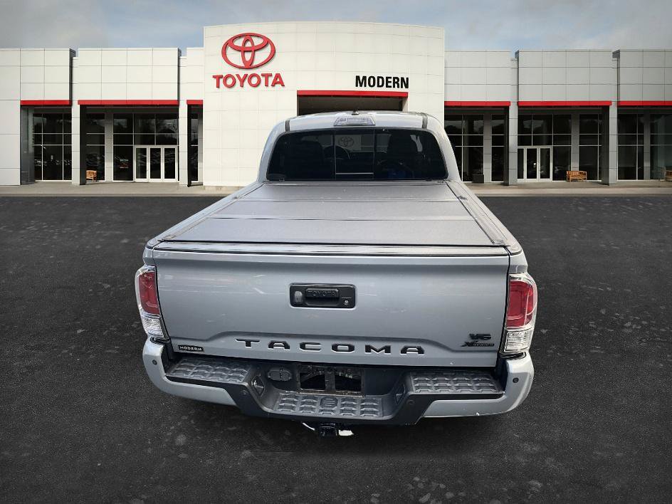 Used 2021 Toyota Tacoma TRD Sport w/ TRD Premium Sport Package AWD/4WD image 14