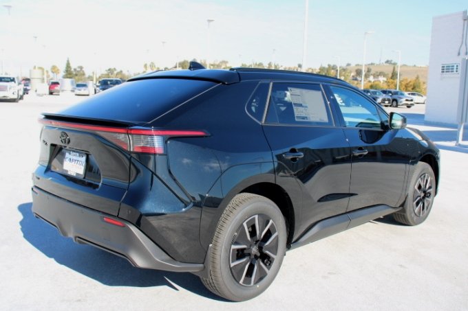 New 2026 Toyota bZ FWD image 3