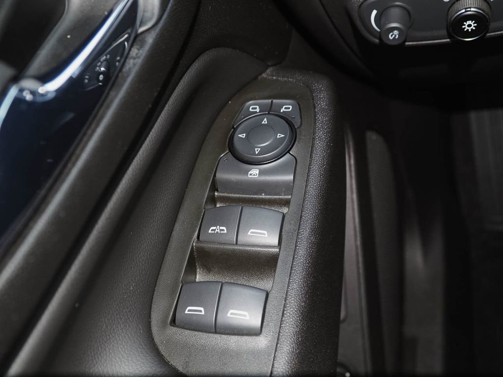 Used 2021 Chevrolet Equinox LT image 26