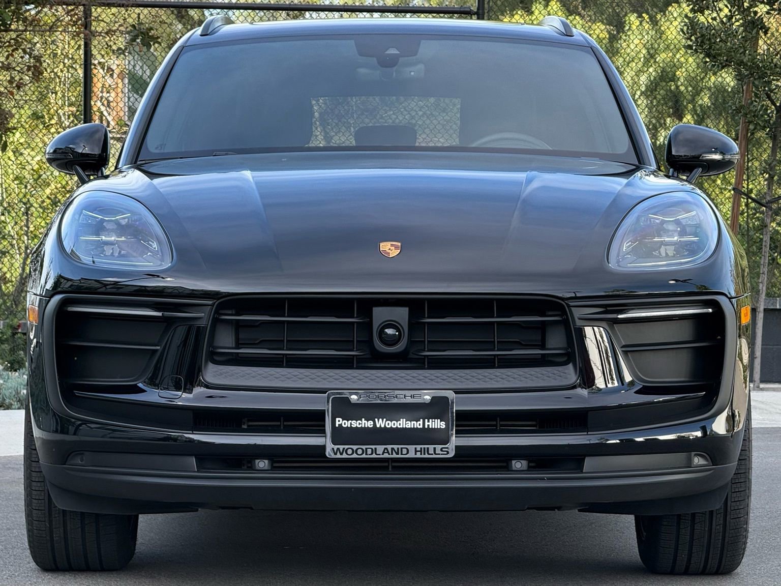 Used 2025 Porsche Macan AWD/4WD image 10