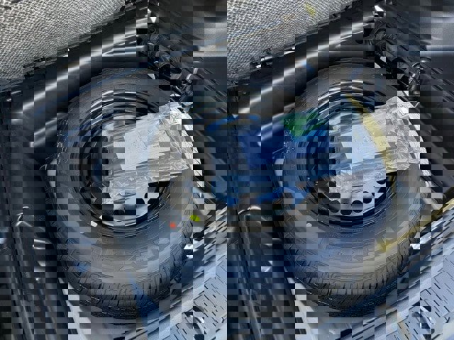 New 2025 Jeep Grand Cherokee Laredo w/ Trailer Tow Package image 23