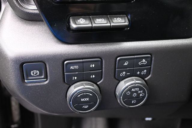 Used 2024 Chevrolet Silverado 1500 ZR2 w/ Technology Package AWD/4WD image 37
