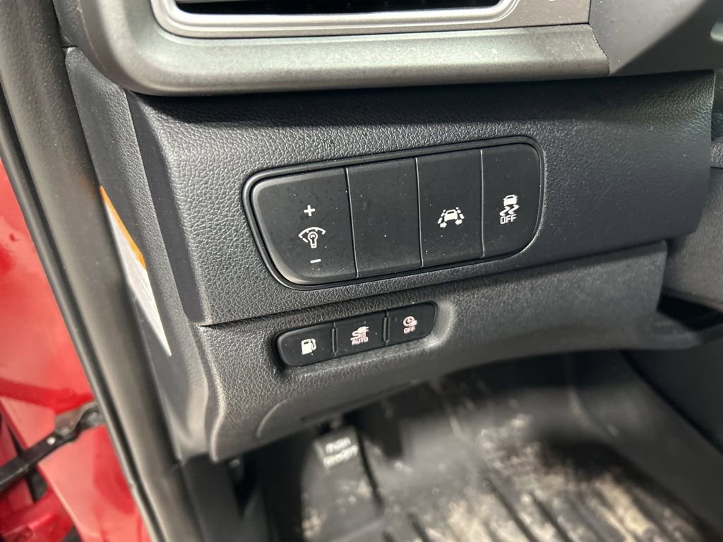 Used 2019 Kia Niro LX image 12
