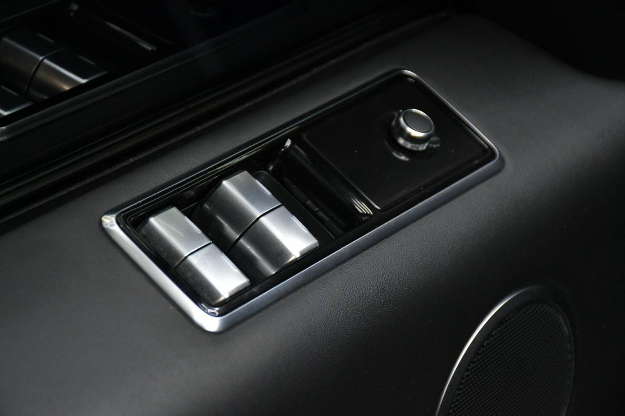 Used 2021 Land Rover Range Rover Sport SVR Carbon Edition AWD/4WD image 19