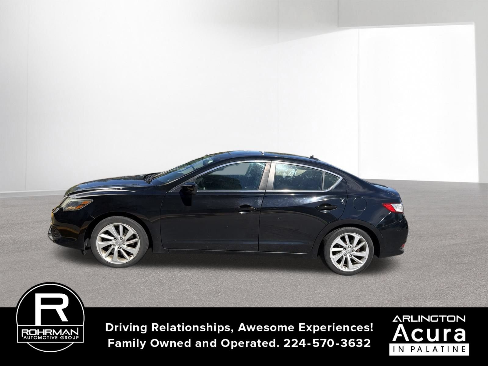 Used 2017 Acura ILX FWD image 2