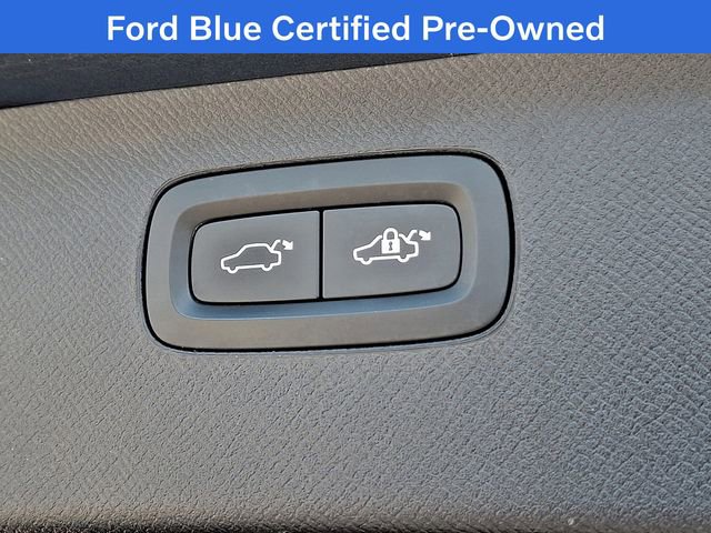 Used 2017 Volvo XC90 T5 Momentum w/ Vision Package image 34