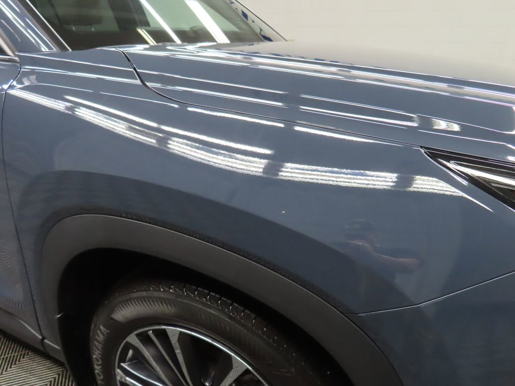 Used 2025 Toyota Grand Highlander AWD Hybrid image 36