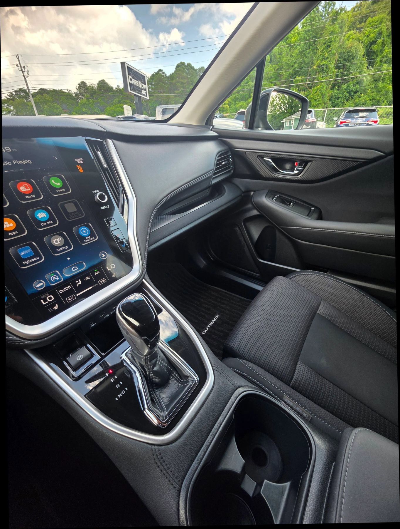 Used 2022 Subaru Outback Premium image 17