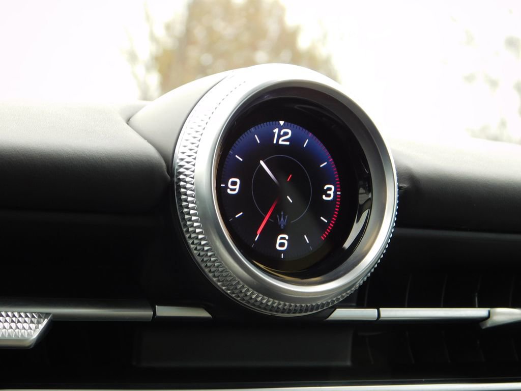 Used 2023 Maserati Grecale GT image 22