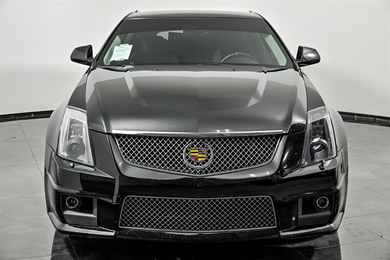 Used 2014 Cadillac CTS V RWD image 4