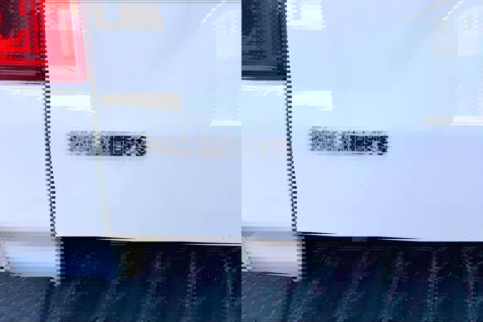 Used 2022 Nissan Titan SV image 10