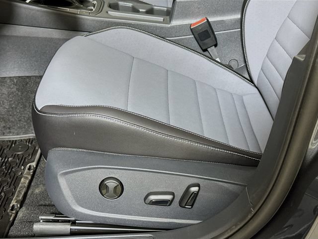 New 2026 Volkswagen Jetta SE FWD image 15