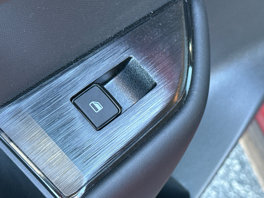 Certified 2025 Nissan Rogue S image 30