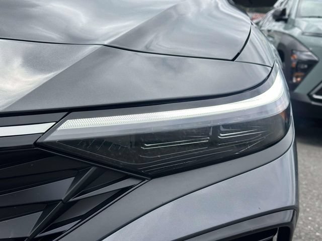 Used 2026 Hyundai Elantra SEL Sport Premium FWD image 11