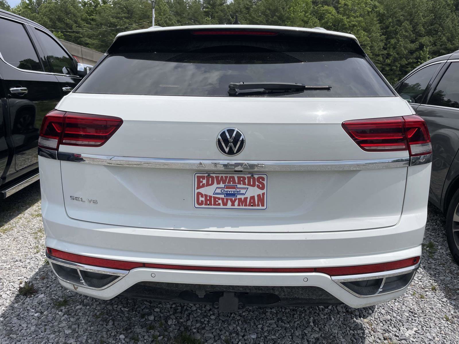 Used 2020 Volkswagen Atlas Cross Sport SEL R-Line FWD image 9