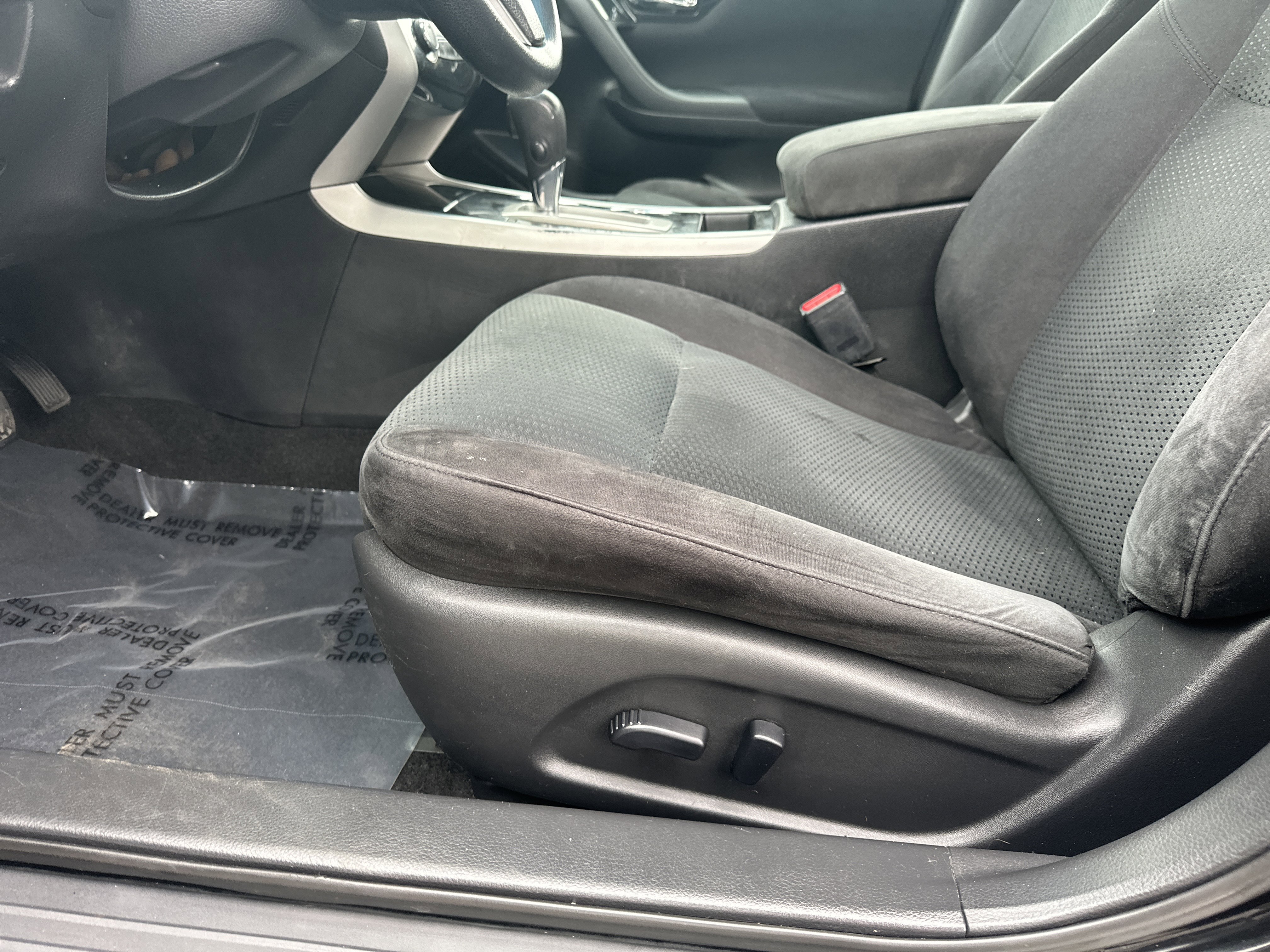 Used 2014 Nissan Altima 2.5 S w/ Display Audio Package image 15