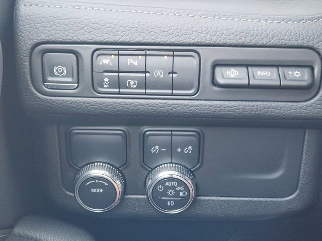 Used 2024 GMC Yukon Denali image 23