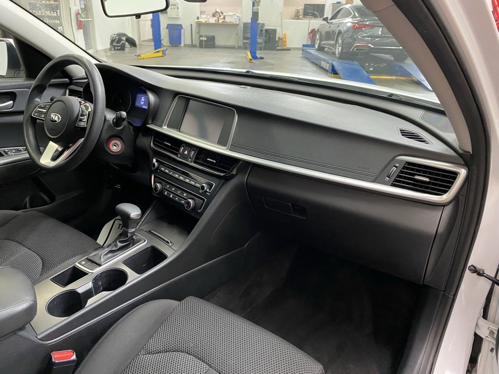 Used 2019 Kia Optima LX image 12