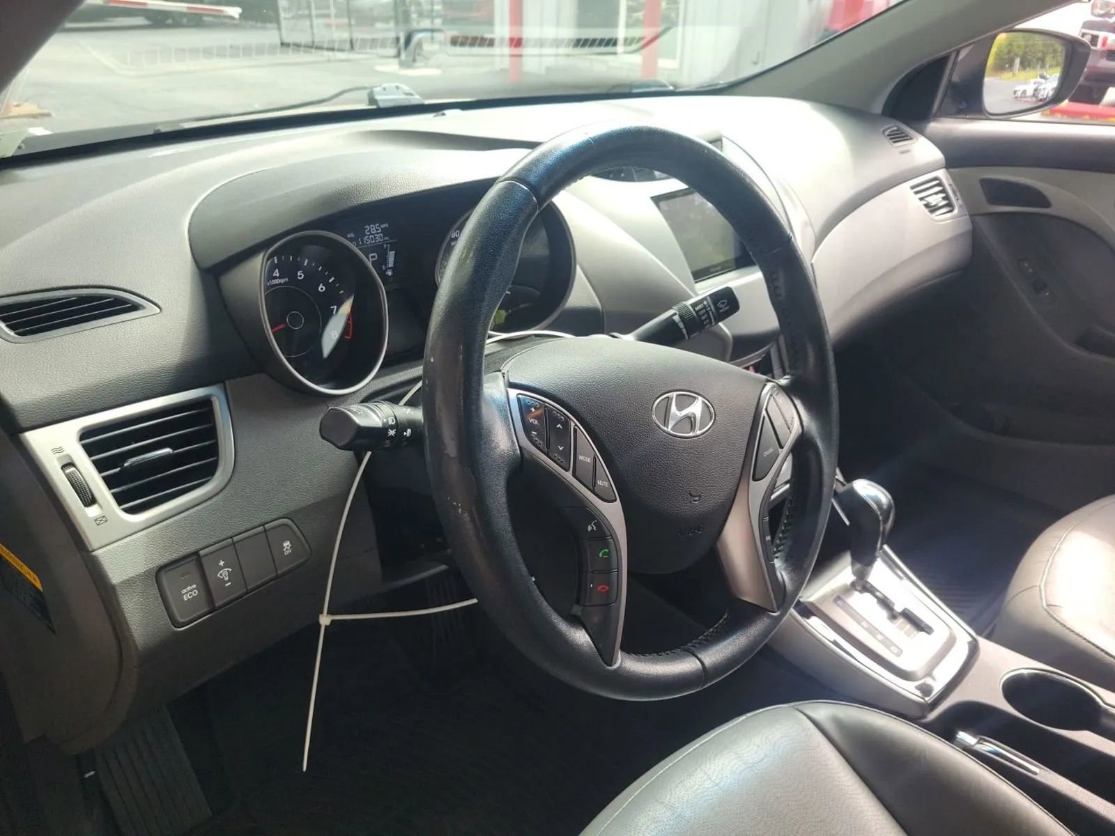 Used 2013 Hyundai Elantra Limited image 8