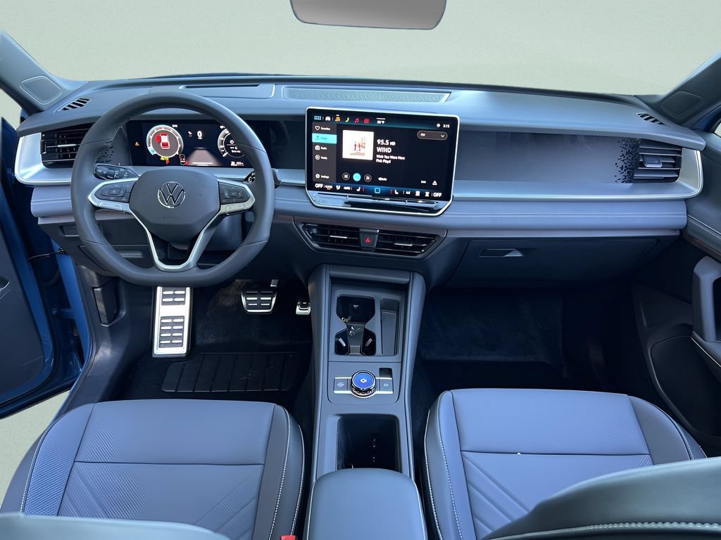 New 2026 Volkswagen Tiguan SE R-Line FWD image 21
