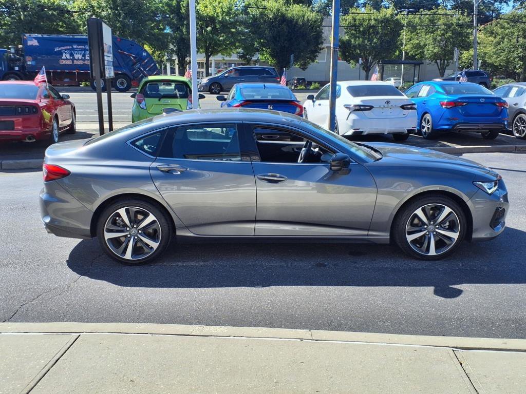 Used 2024 Acura TLX w/ Technology Package image 4
