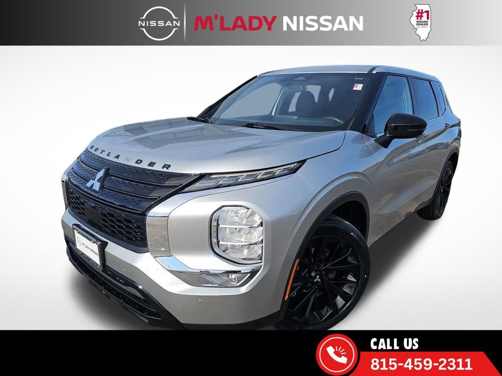 Used 2022 Mitsubishi Outlander SEL Black Edition image 2