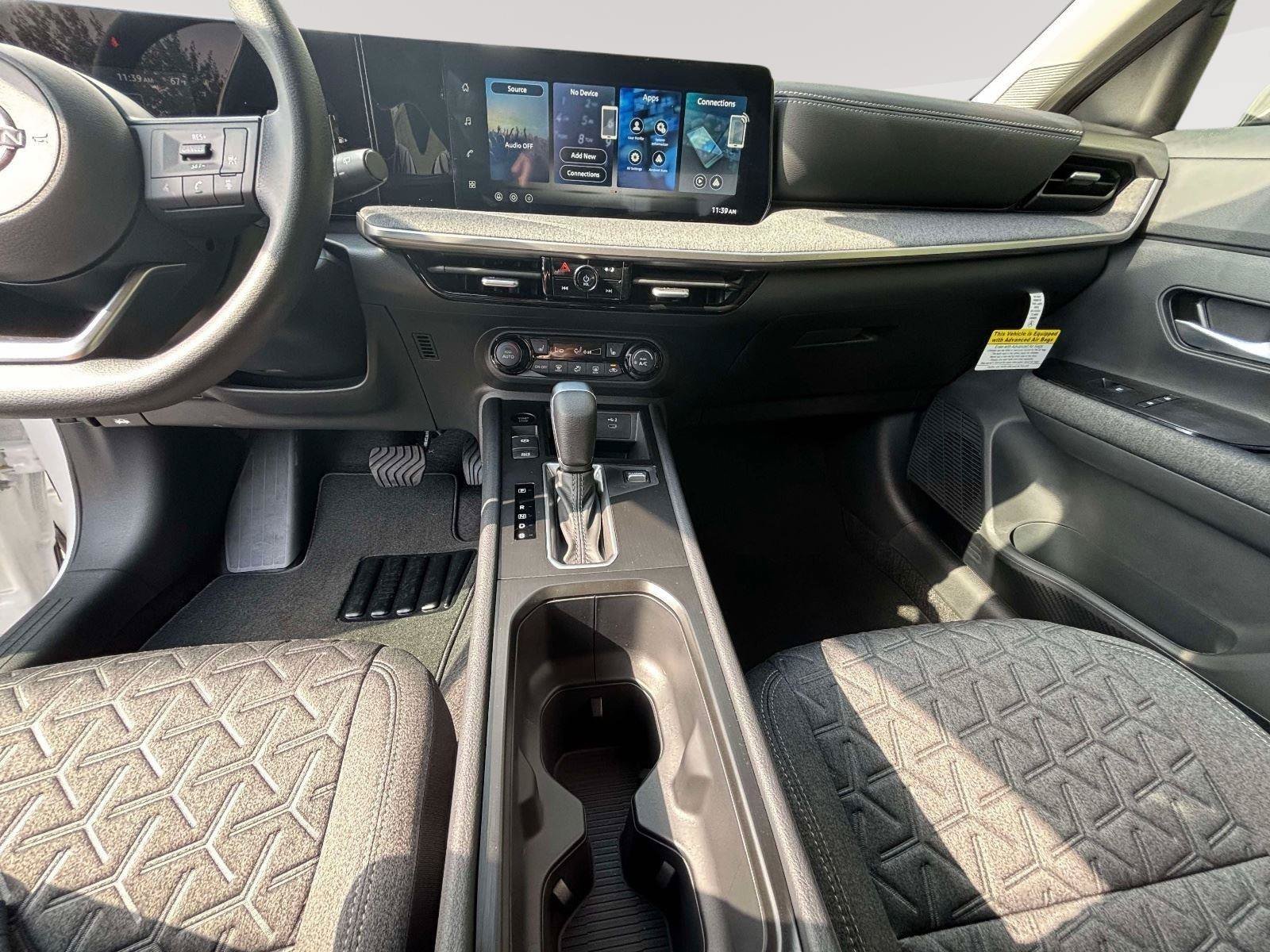 New 2026 Nissan Kicks SV w/ SV Premium Package AWD/4WD image 21