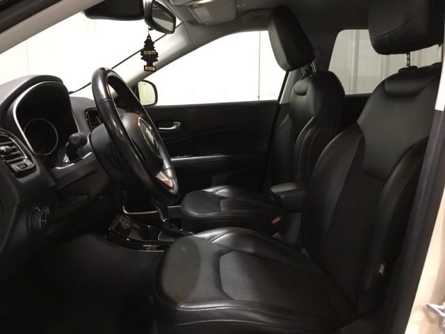 Used 2019 Jeep Compass Latitude AWD/4WD image 27