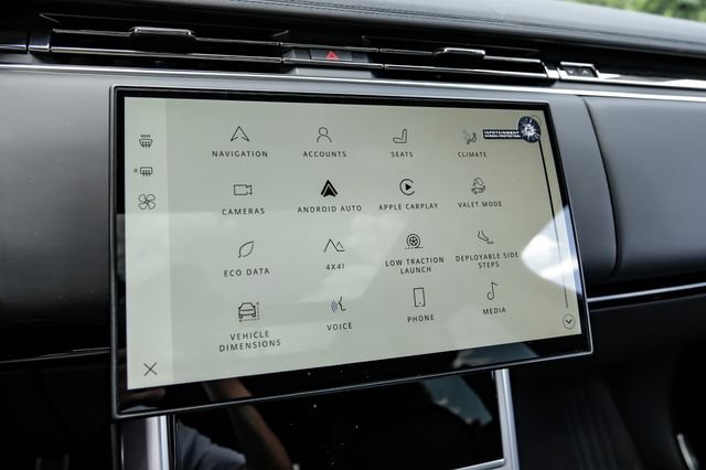 New 2026 Land Rover Range Rover SE AWD/4WD image 41