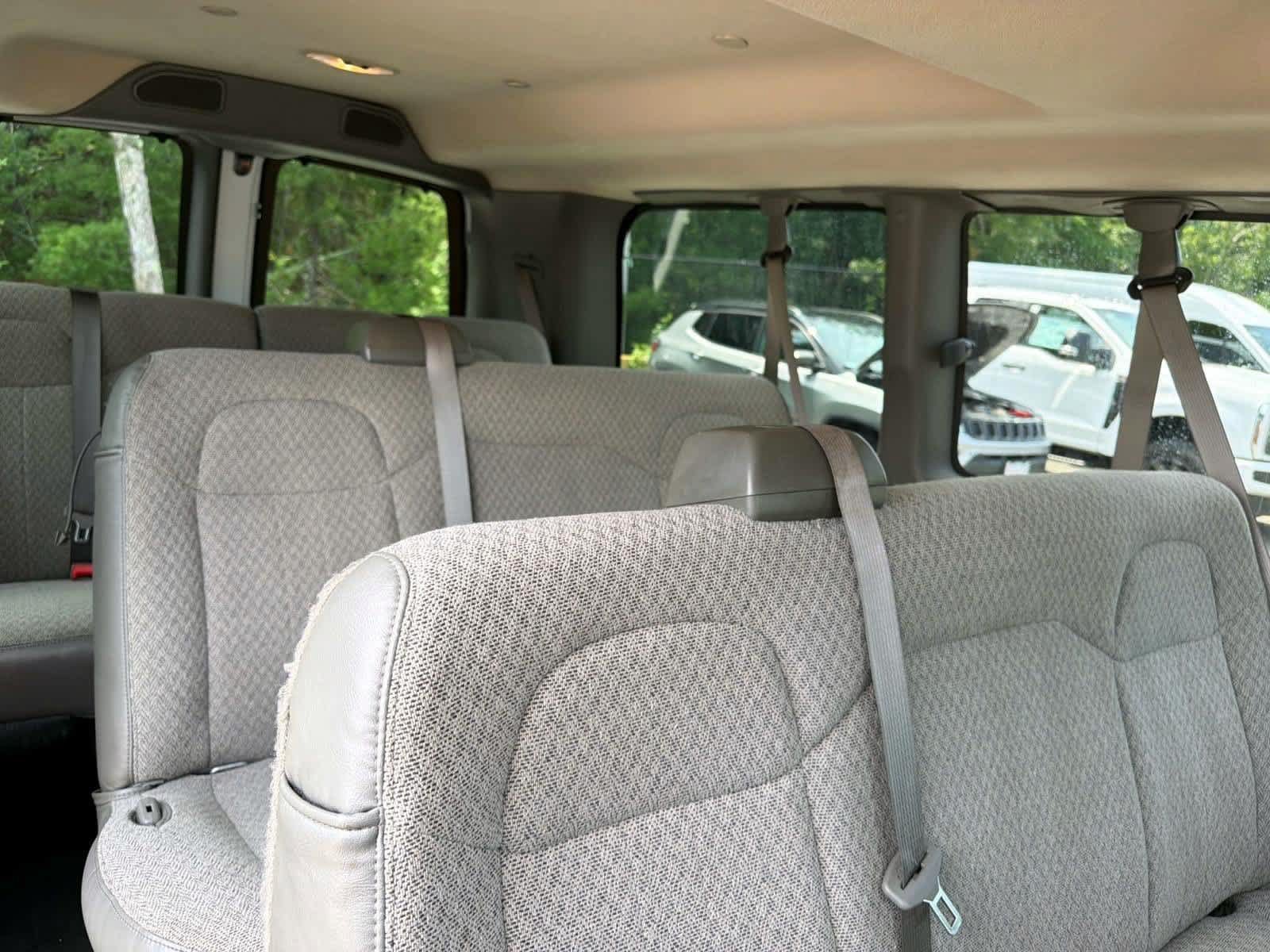 Used 2025 Chevrolet Express 2500 LT RWD image 9