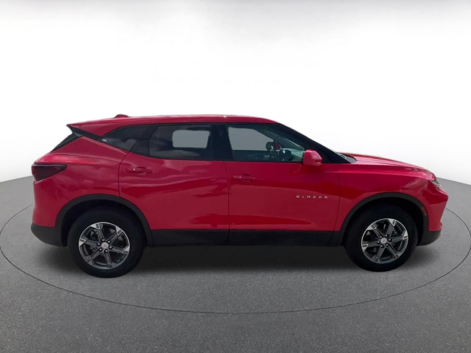 Used 2026 Chevrolet Blazer LT FWD image 15
