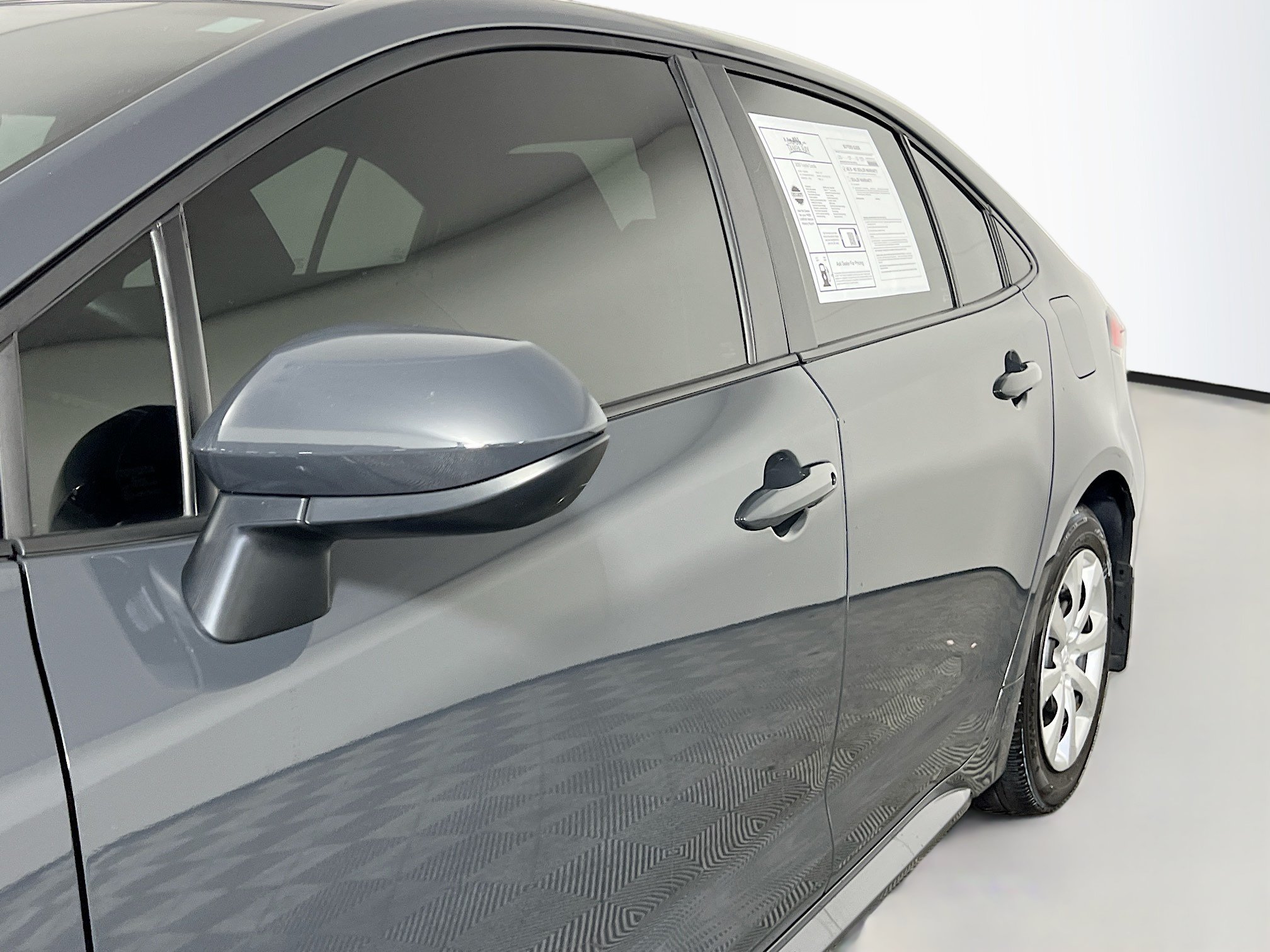 Used 2025 Toyota Corolla LE FWD image 13