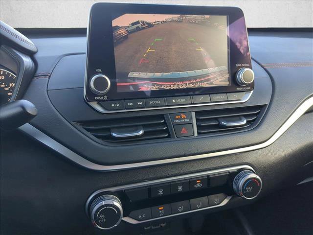 Used 2022 Nissan Altima 2.5 SR image 14