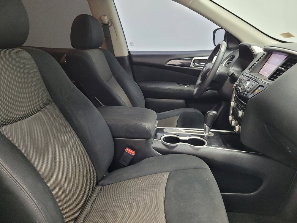 Used 2017 Nissan Pathfinder SV FWD image 21