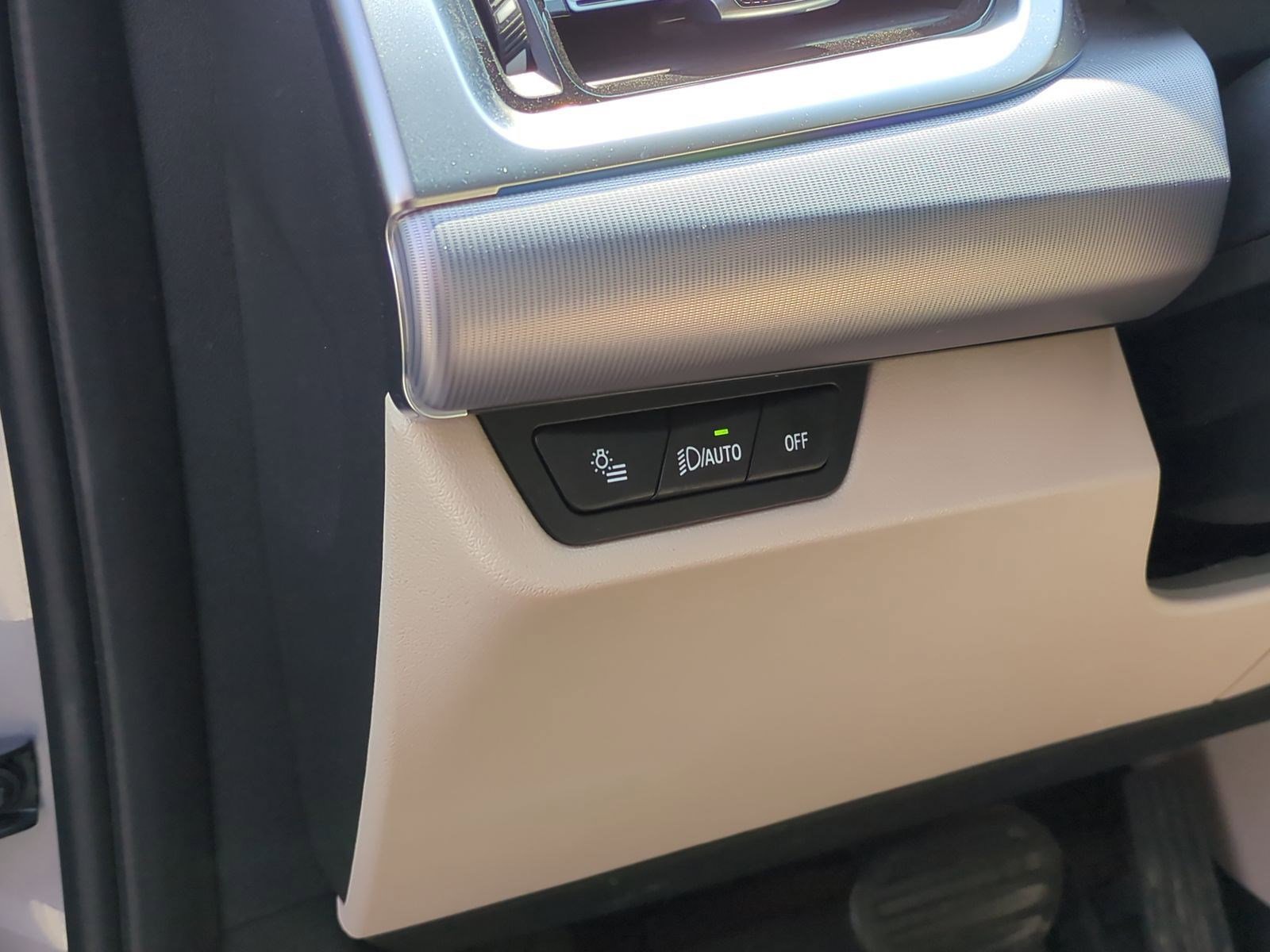 Certified 2023 BMW X1 xDrive28i w/ Convenience Package image 17