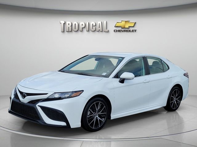 Used 2023 Toyota Camry SE