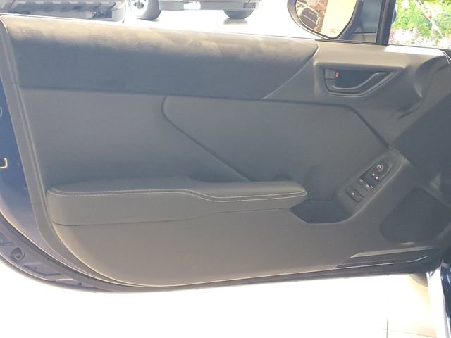 New 2025 Toyota GR86 Premium image 8