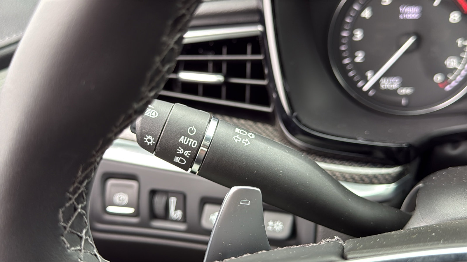 New 2025 Cadillac XT5 Sportv w/ Technology Package image 15