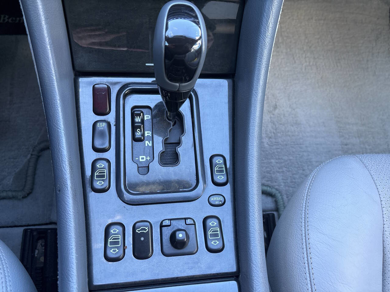 Used 2002 Mercedes-Benz CLK 430 Cabriolet image 19