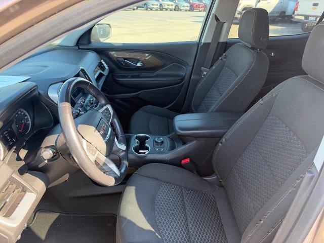 Used 2018 GMC Terrain SLE w/ Driver Convenience Package FWD image 9