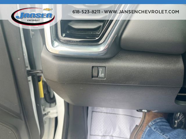 Used 2024 GMC Canyon Elevation image 17