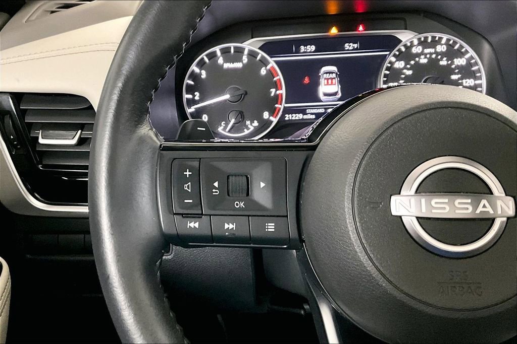 Used 2023 Nissan Rogue SL w/ SL Premium Package image 18