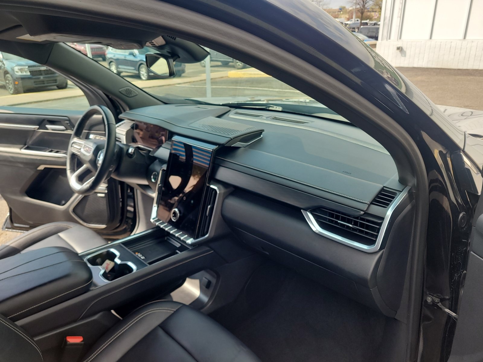Used 2024 GMC Acadia Elevation FWD image 20