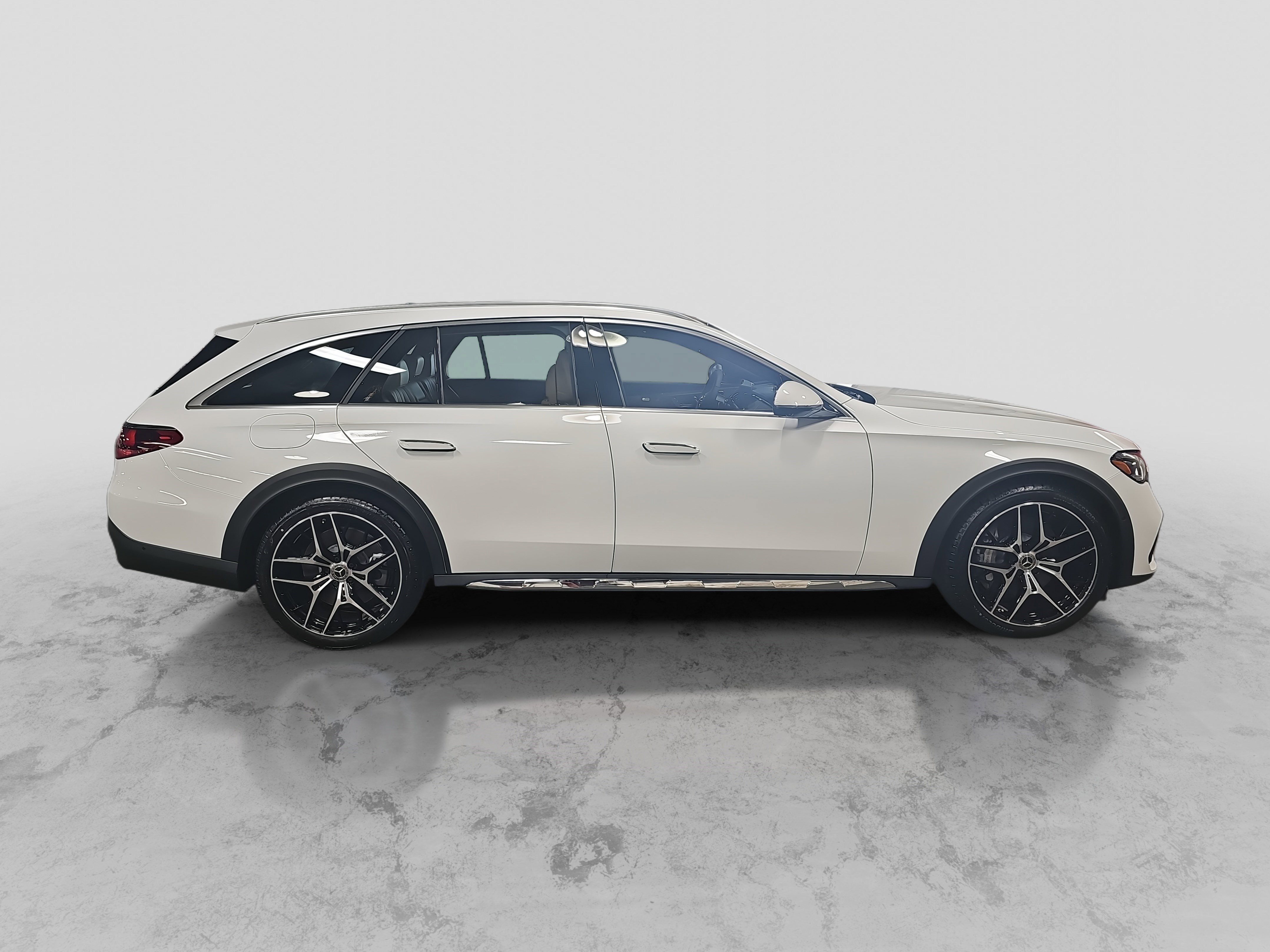 New 2026 Mercedes-Benz E 450 4MATIC All-Terrain Wagon image 4