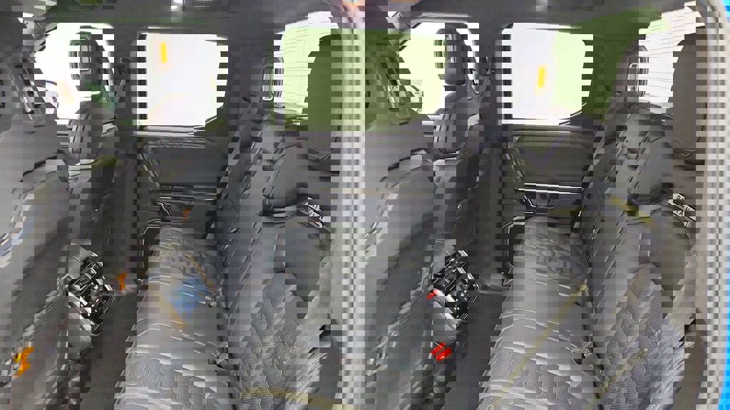 Used 2022 Rivian R1T Adventure image 21