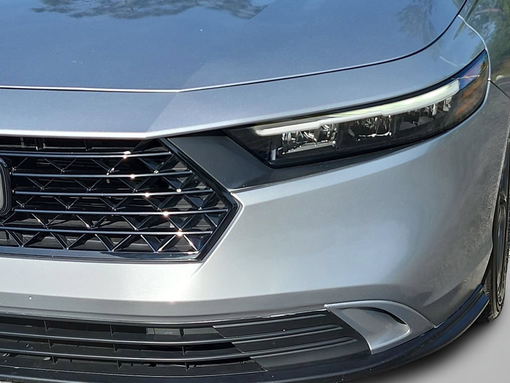 Certified 2023 Honda Accord EX image 35