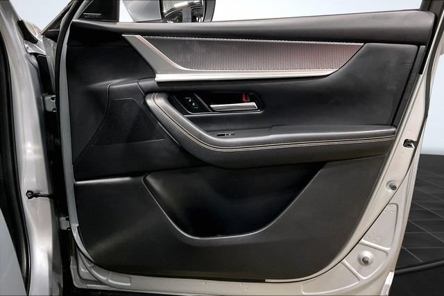 Certified 2024 MAZDA CX-90 Plug-In Hybrid w/ Premium Pkg AWD/4WD image 24
