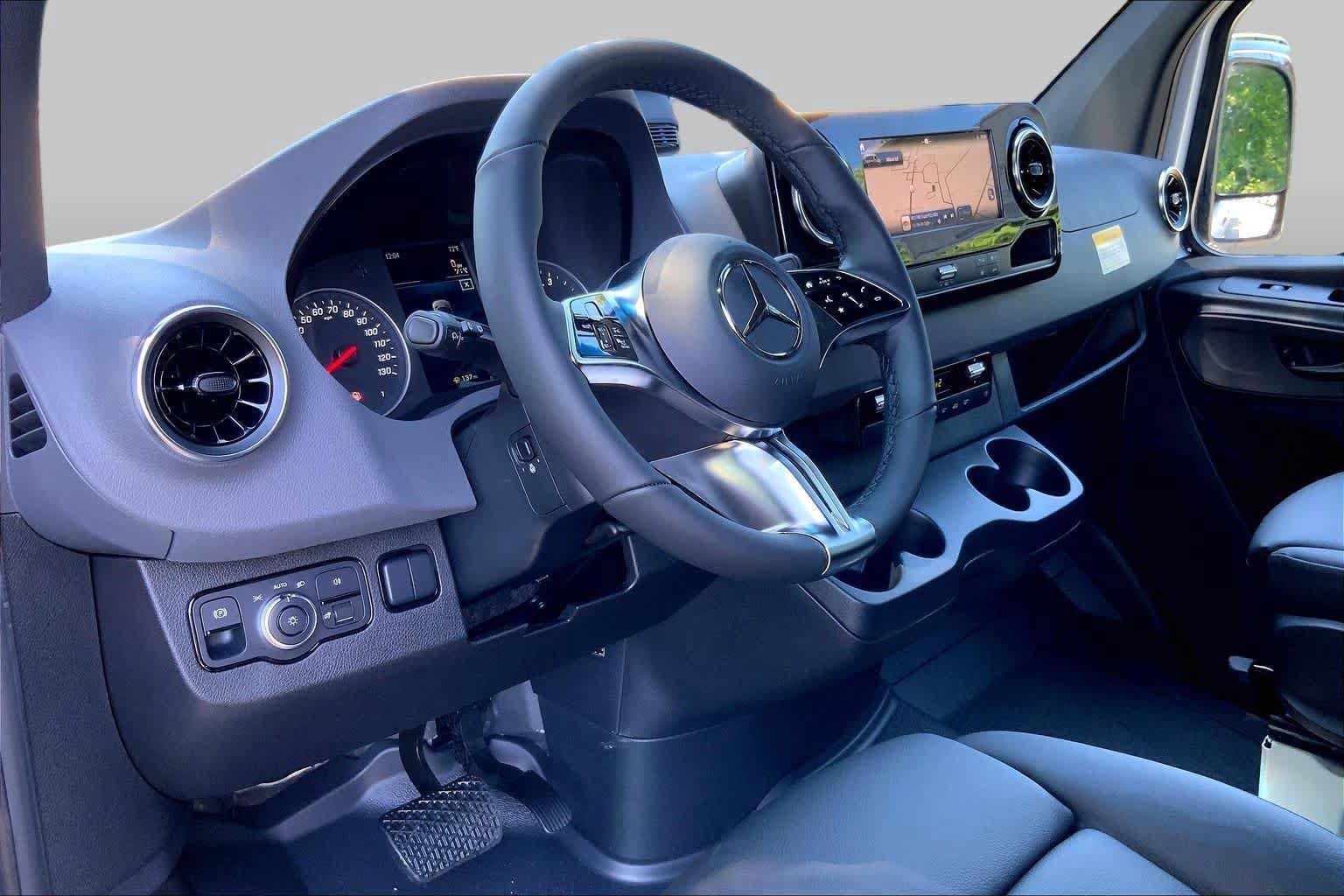 New 2026 Mercedes-Benz Sprinter 2500 image 9