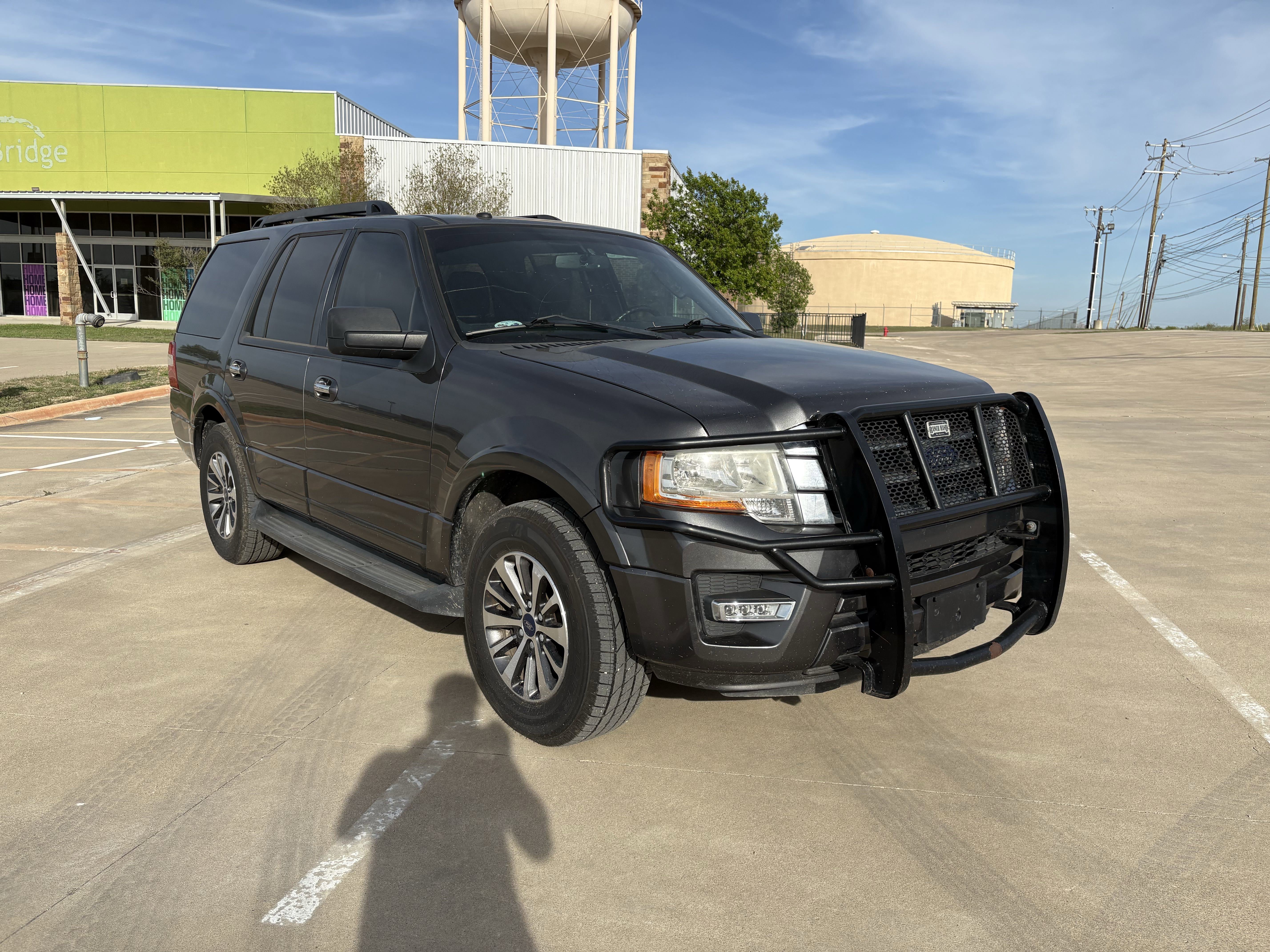 Used 2016 Ford Expedition XLT w/ Equipment Group 201A RWD image 7
