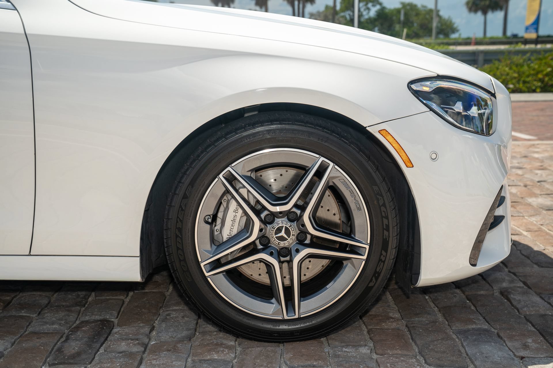 Used 2023 Mercedes-Benz E 350 4MATIC Sedan image 12